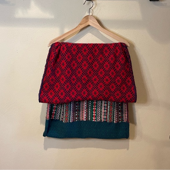 H&M Red Green Christmas Fair Isle Infinity Thick Knit Scarf One Size - Picture 4 of 6